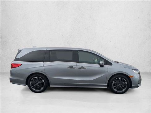 Used 2024 Honda Odyssey Elite image 4