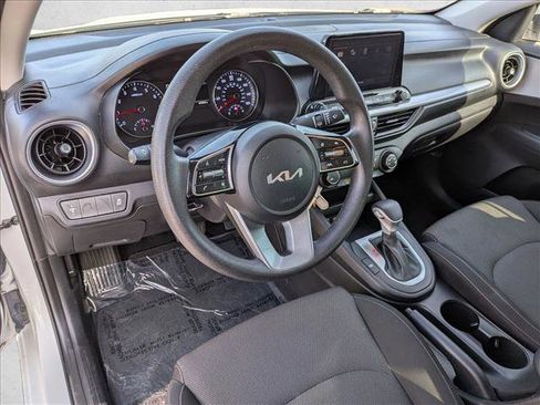 Used 2023 Kia Forte LX FWD image 10