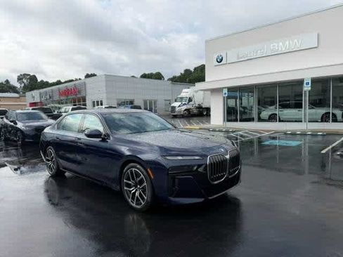 Used 2023 BMW 760i xDrive w/ Executive Package AWD/4WD image 1