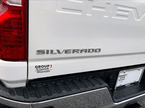 Used 2025 Chevrolet Silverado 2500 LT w/ Convenience Package AWD/4WD image 10