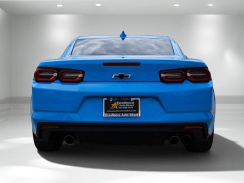 Used 2023 Chevrolet Camaro LT w/ Technology Package RWD image 7