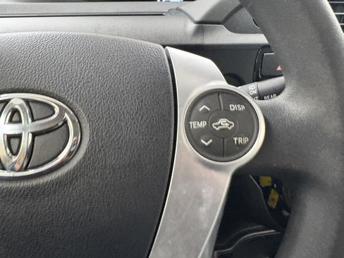 Used 2016 Toyota Prius C One image 28