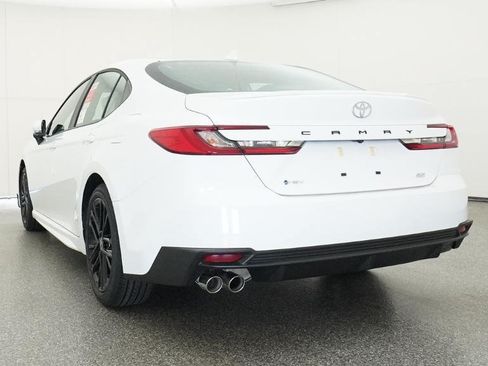 Used 2026 Toyota Camry SE FWD image 42