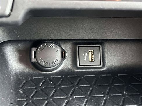 Used 2024 Toyota RAV4 XLE image 28