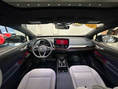 Used 2024 Volkswagen ID.4 S image 24