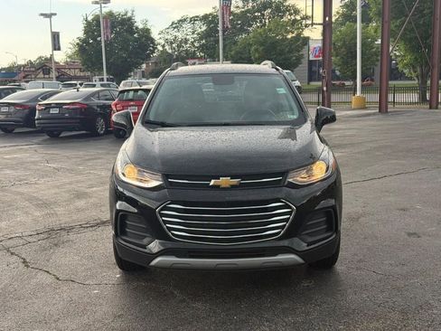 Used 2021 Chevrolet Trax LT w/ LT Convenience Package AWD/4WD image 6