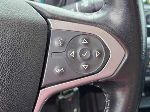 Used 2022 Chevrolet Colorado LT AWD/4WD image 21
