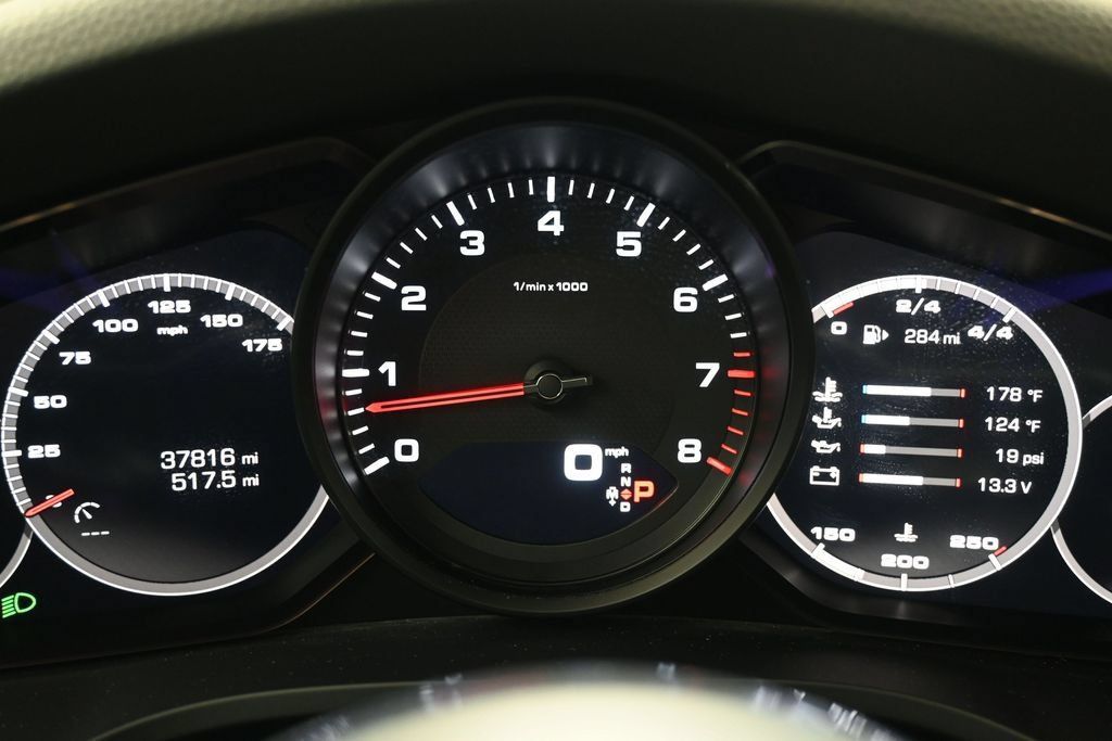 Certified 2020 Porsche Cayenne AWD/4WD image 26