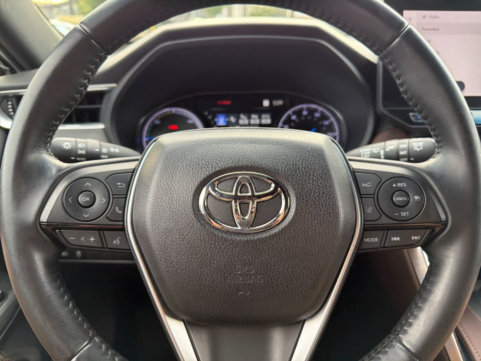 Used 2023 Toyota Venza XLE AWD/4WD image 24