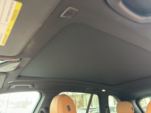 Used 2022 BMW X5 xDrive40i w/ M Sport Package image 24