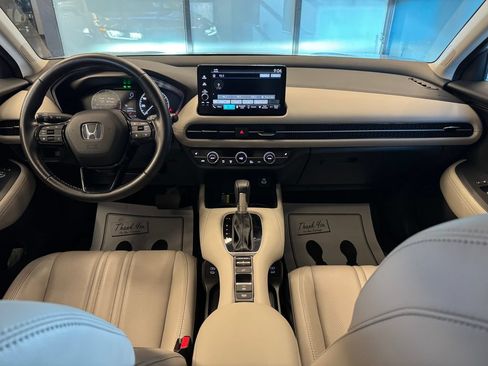 Used 2025 Honda HR-V EX-L image 9
