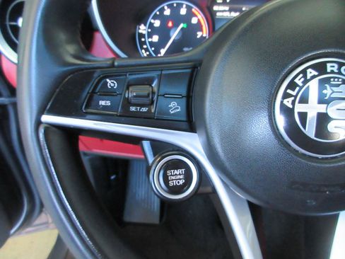 Used 2019 Alfa Romeo Stelvio Ti AWD/4WD image 56