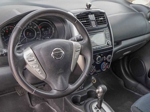 Used 2018 Nissan Versa Note SV image 9