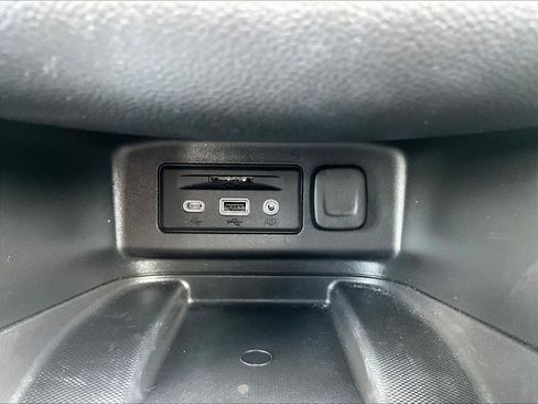 Used 2022 Chevrolet Equinox Premier image 27