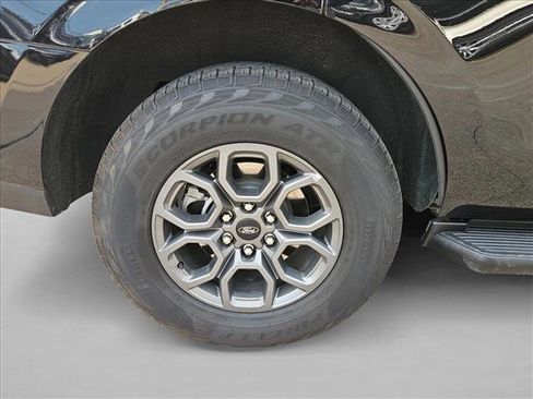 Used 2025 Ford Expedition Active RWD image 20