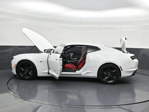 Used 2019 Chevrolet Camaro LT w/ RS Package RWD image 32