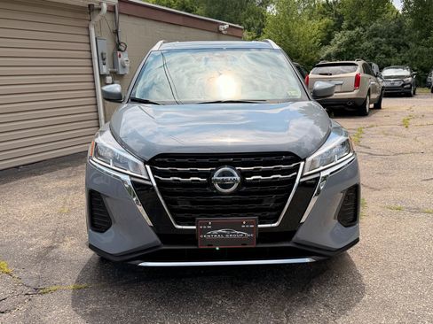 Used 2021 Nissan Kicks SV FWD image 12