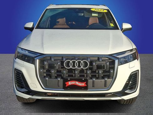 Used 2025 Audi Q7 3.0T Premium Plus AWD/4WD image 2