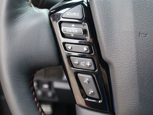 Used 2025 Nissan Frontier PRO-4X w/ Pro Premium Package AWD/4WD image 13