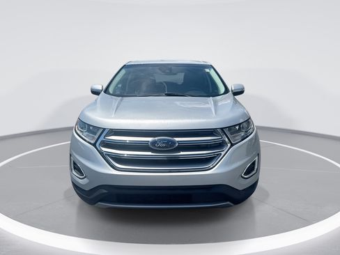 Used 2018 Ford Edge SEL w/ Ford Safe & Smart Package FWD image 9