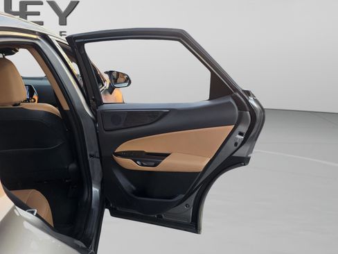 Used 2025 Lexus NX 250 FWD w/ Premium Package image 27