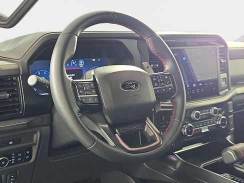 Used 2025 Ford F150 Raptor AWD/4WD image 18
