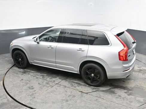 Used 2021 Volvo XC90 T6 Momentum image 32
