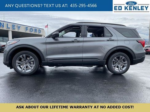 New 2026 Ford Explorer Active w/ Active Comfort Package image 2
