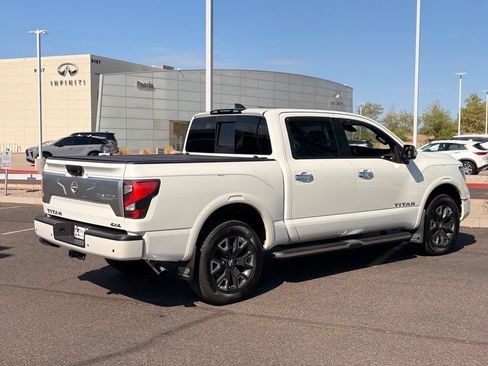 Certified 2023 Nissan Titan Platinum Reserve w/ Moonroof Package AWD/4WD image 6