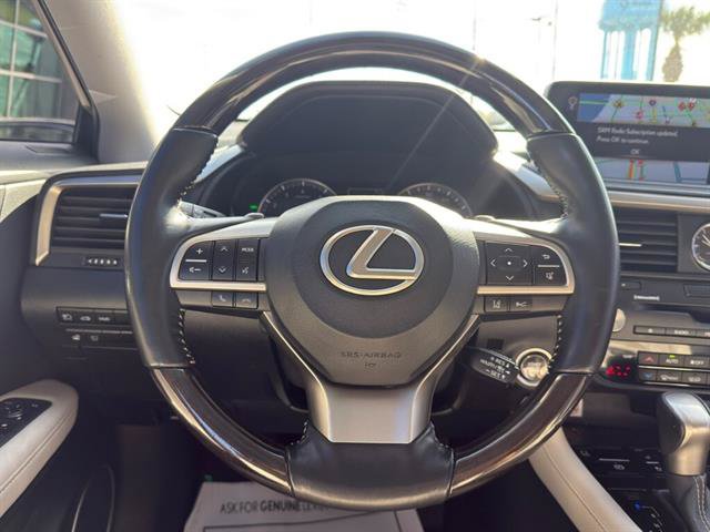 Used 2022 Lexus RX 350L Luxury w/ Accessory Package (Z1) AWD/4WD image 16