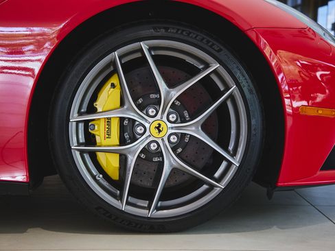 Used 2014 Ferrari F12 Berlinetta RWD image 51