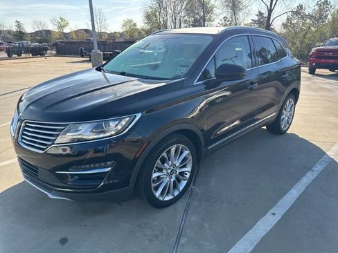 Used 2016 Lincoln MKC Reserve image 1