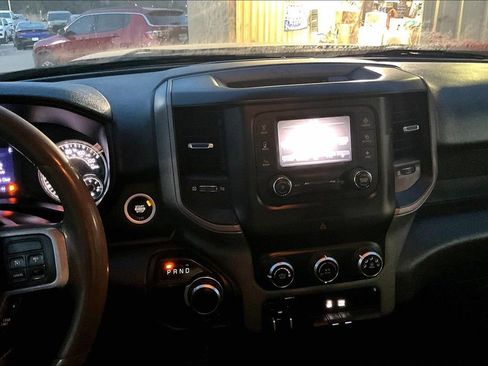 Used 2021 RAM 2500 Tradesman w/ Chrome Appearance Group image 6