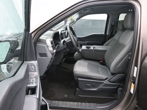 Used 2023 Ford F150 XLT image 12
