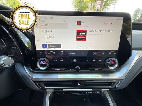 New 2025 Lexus TX 500h AWD image 17