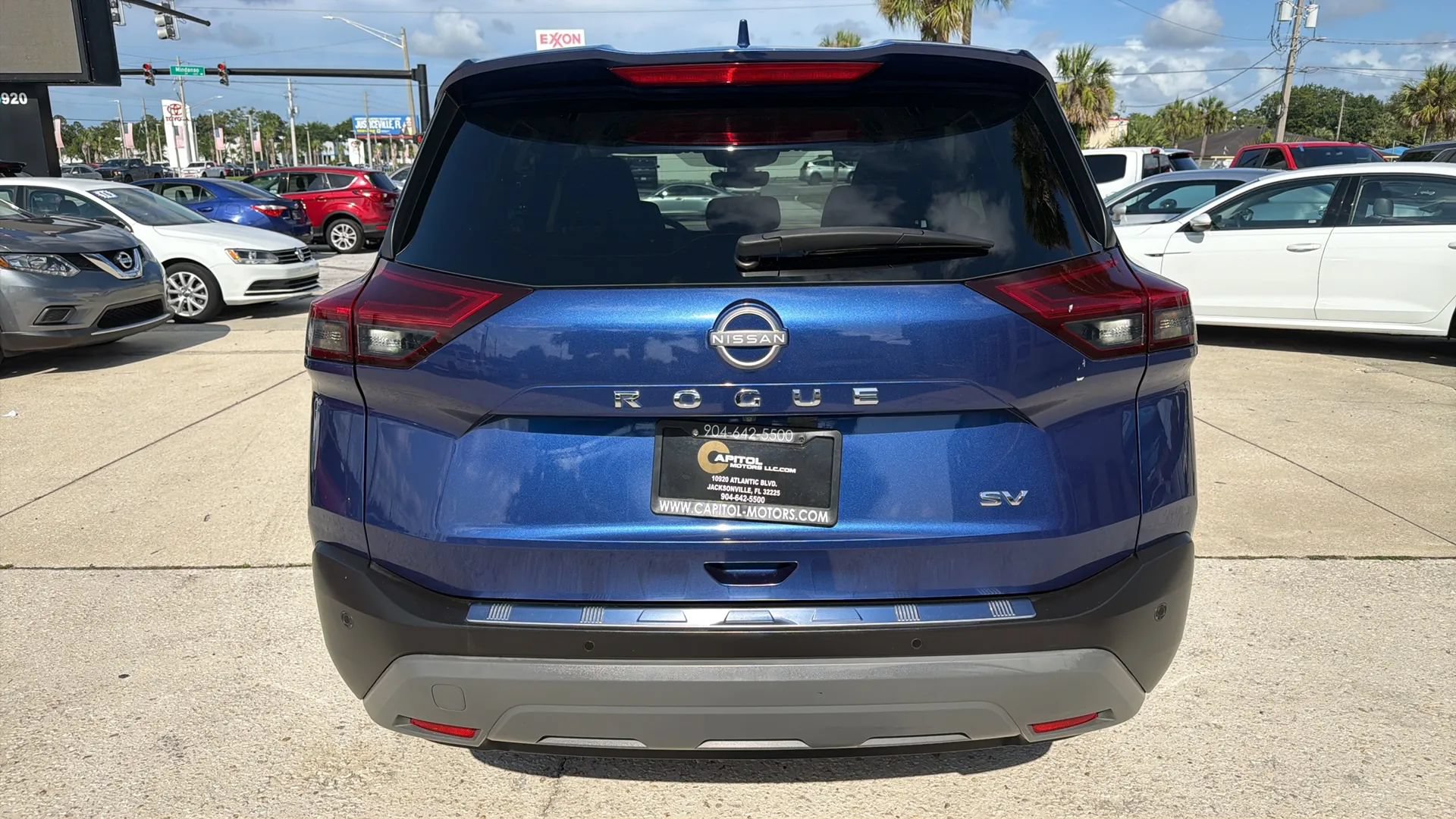 Used 2023 Nissan Rogue SV FWD image 4