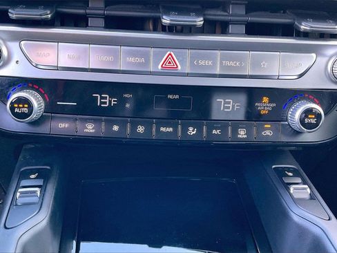 Used 2023 Kia Telluride S image 32