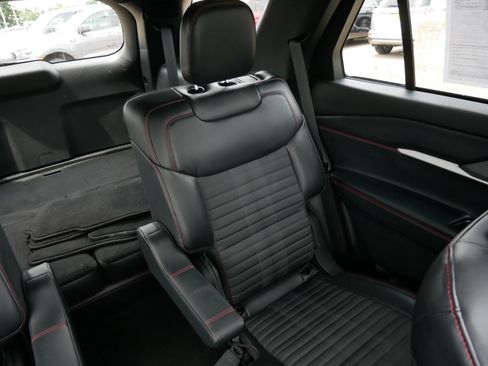 Used 2025 Ford Explorer ST-Line w/ Premium Package AWD/4WD image 14