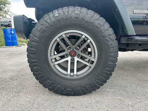 Used 2017 Jeep Wrangler Unlimited Rubicon image 21