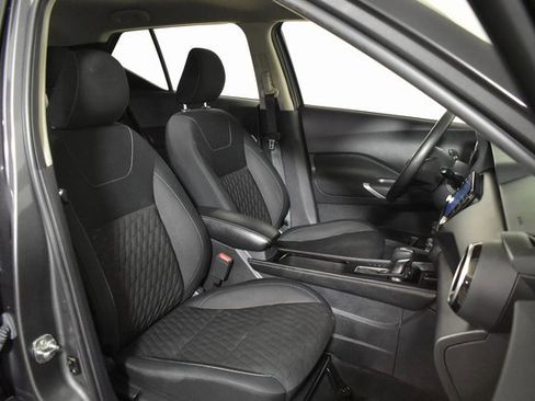 Certified 2022 Nissan Kicks SV image 28