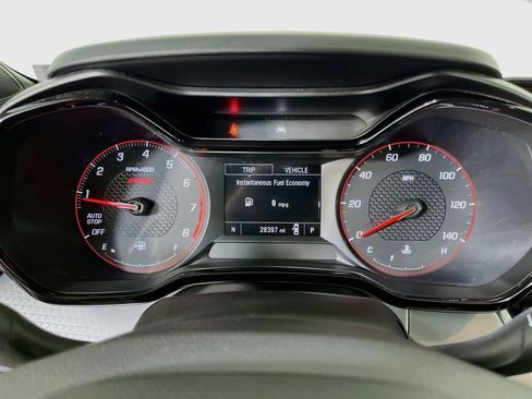 Used 2024 Chevrolet Trax RS w/ Driver Confidence Package FWD image 17