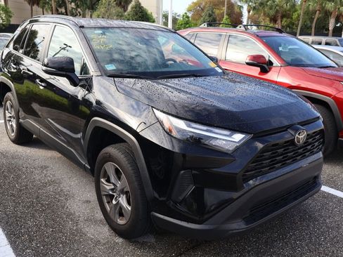 Used 2024 Toyota RAV4 XLE image 6