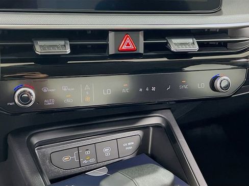 New 2026 Kia K5 LXS image 15