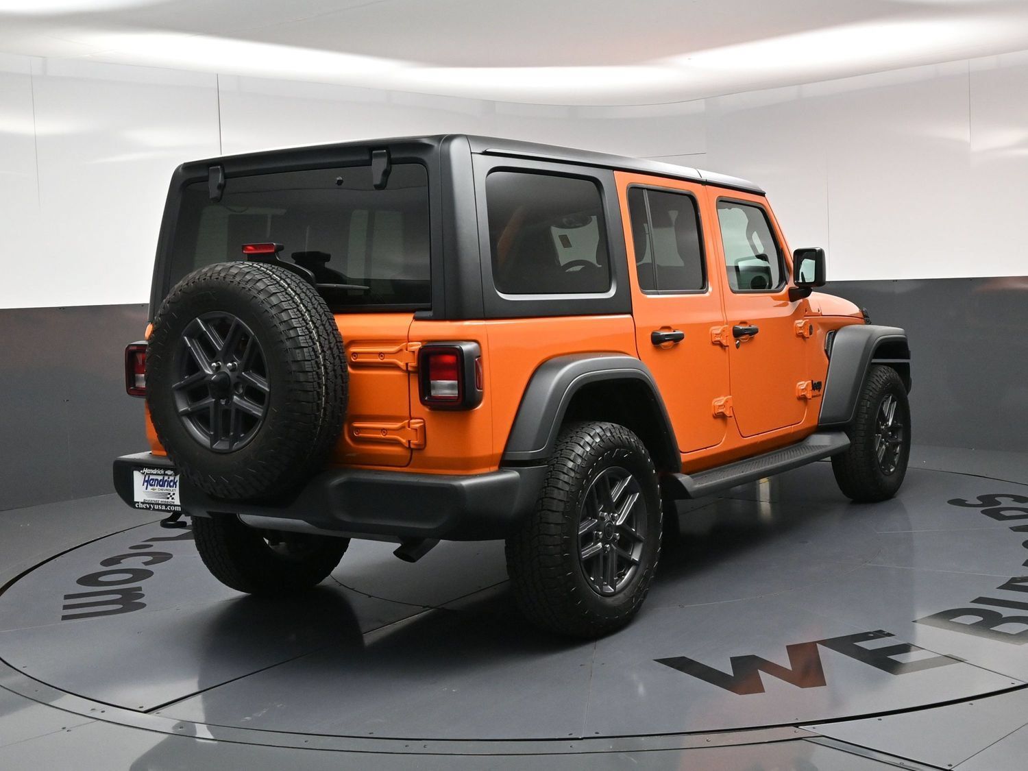 Used 2025 Jeep Wrangler Unlimited Sport AWD/4WD image 9