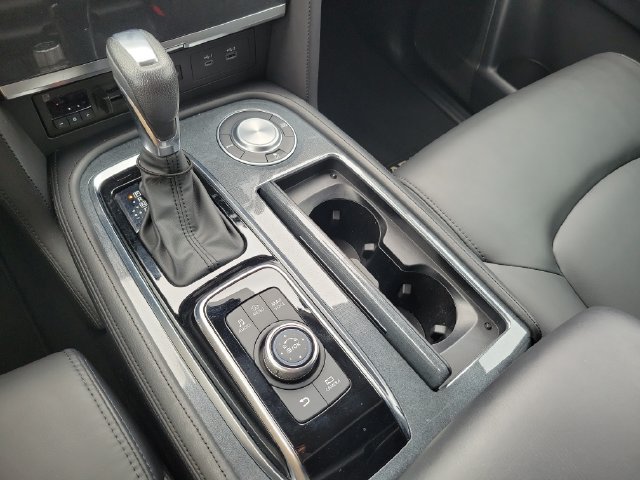 Used 2024 Nissan Armada SV w/ Cargo Package RWD image 24
