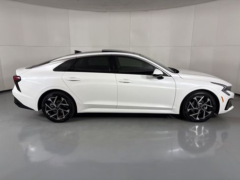 New 2026 Kia K5 EX image 9