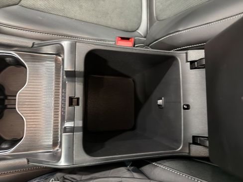 New 2025 Jeep Grand Cherokee Altitude image 39