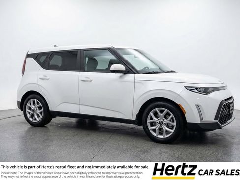 Used 2025 Kia Soul LX w/ LX Technology Package image 1