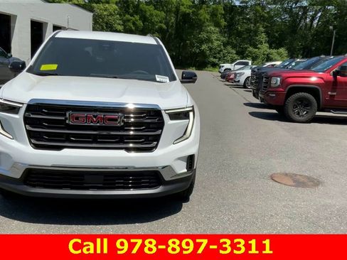 New 2025 GMC Acadia Elevation image 3