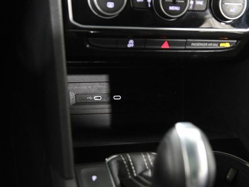 Used 2022 Volkswagen Atlas Cross Sport SEL image 15